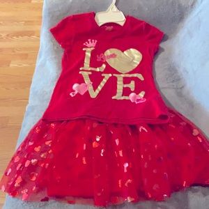 C/P Girls size 7/8 Valentines shirt and skirt❤️